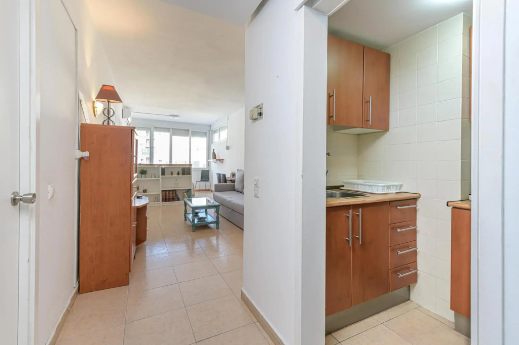 EL NOGAL - Fantastic studio in the center of Torremolinos. Free WIFI.