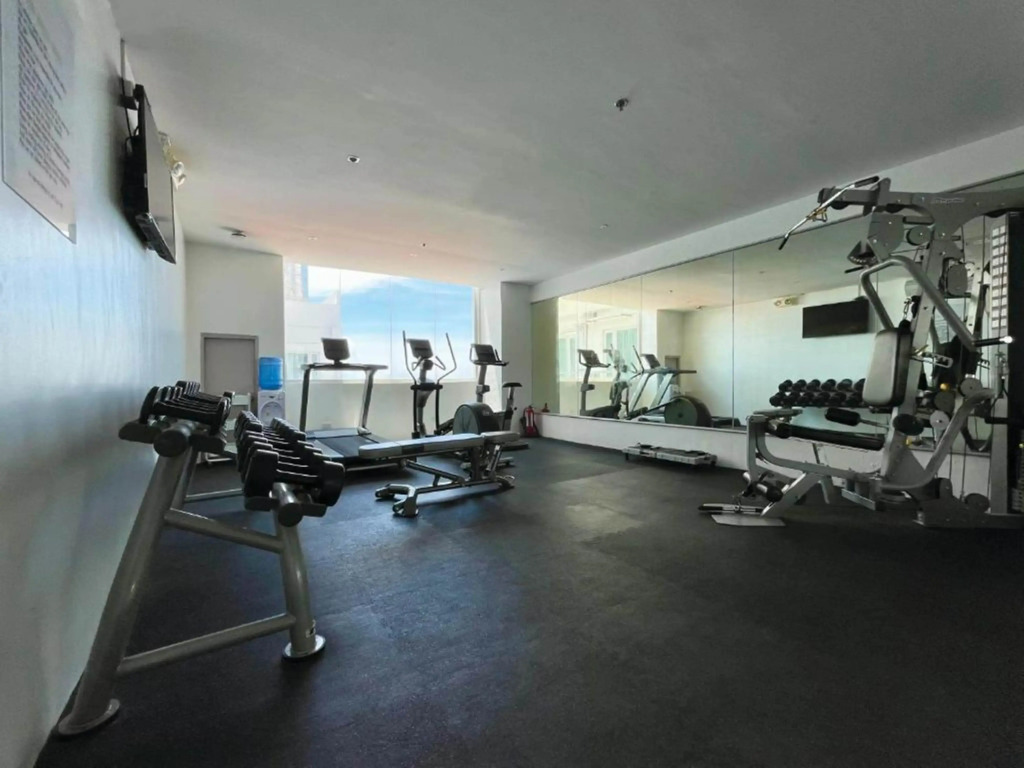 One Central Hotel & Suites