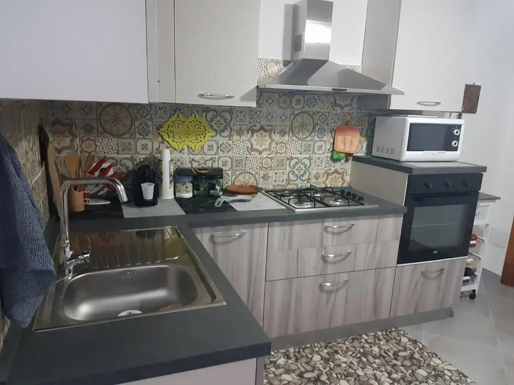 Casa Vacanze Fronte Mare Calasetta "CA' U CAPPUN"