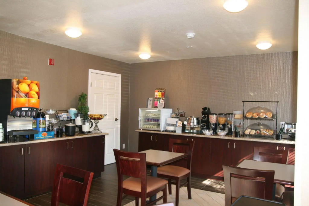 Best Western Luxury Inn