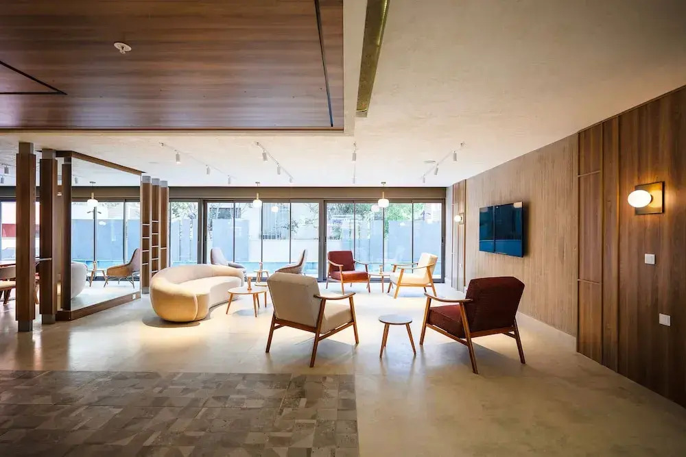 Lei Hotel