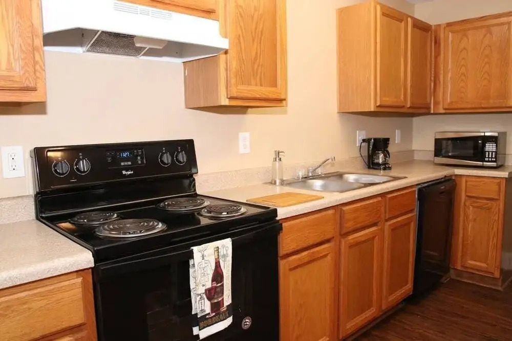 Lasalle 1c/2c · Spacious Gated Units w/ Parking Great for Families
