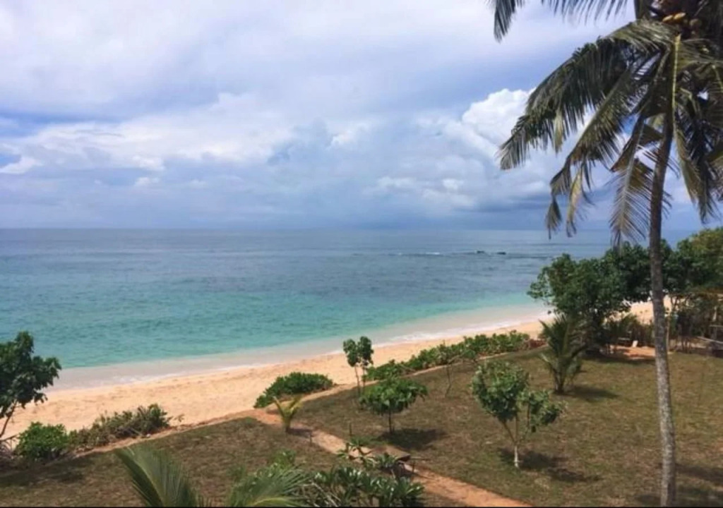 ParrotFish Bay