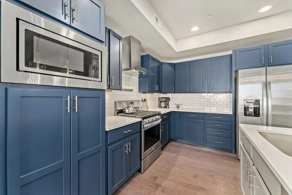 Stylish Music-Inspired Retreat Near Old Town FC