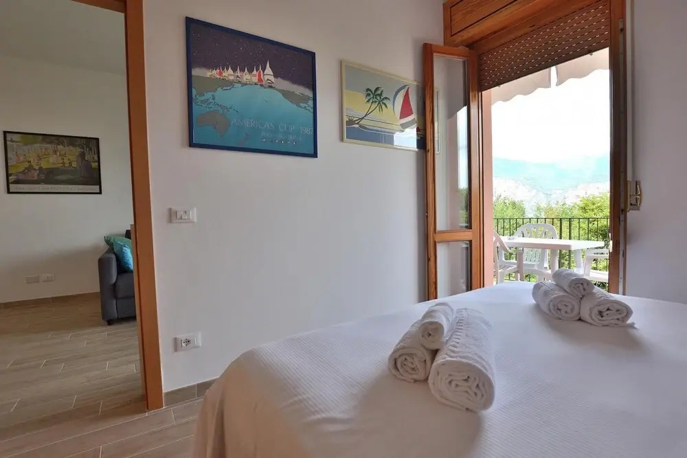 Apartment Candor - 4 Sleeps in Residence With Pool in Cassone di Malcesine