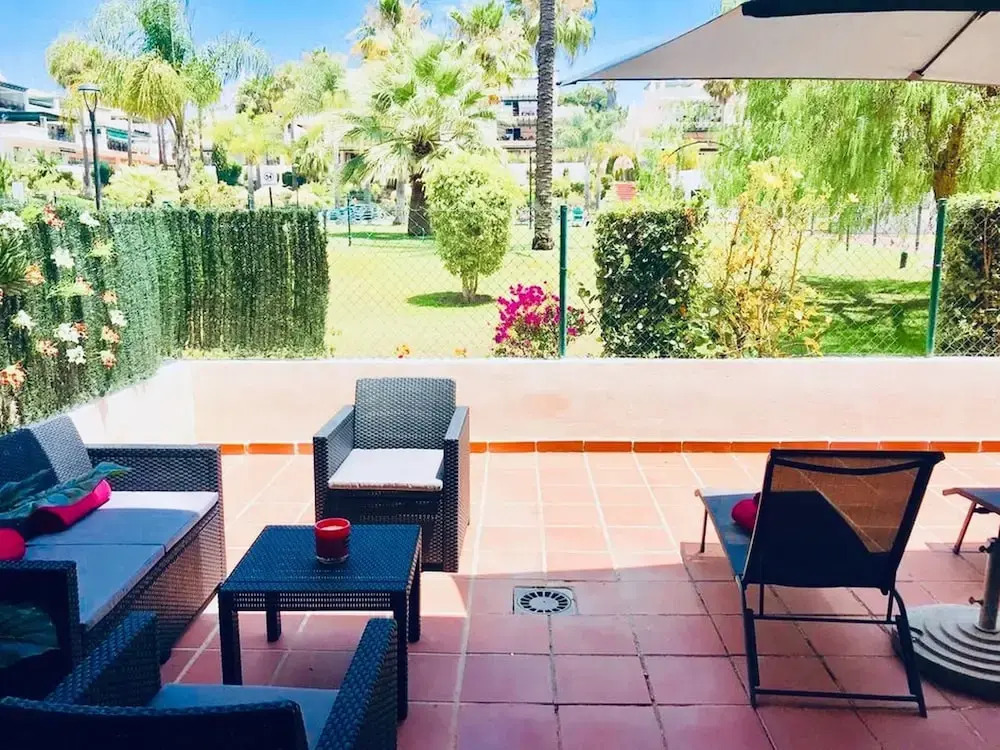 Leisure Joy Nueva Andalucia by Rafleys - Beautiful Newly Refurbished 2BR Garden Suite in Lorcrimar