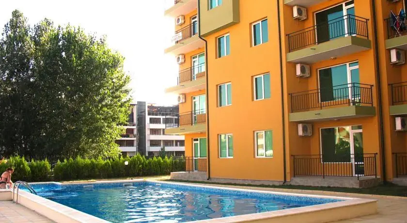 Hermes Apartments