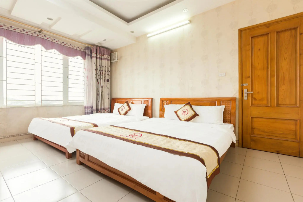 SPOT ON 693 Hoang Long Hotel