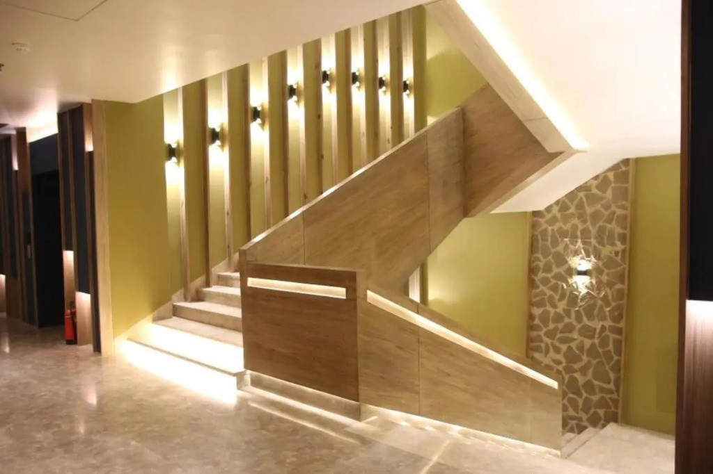 Udman Greater Noida By Ferns N Petals