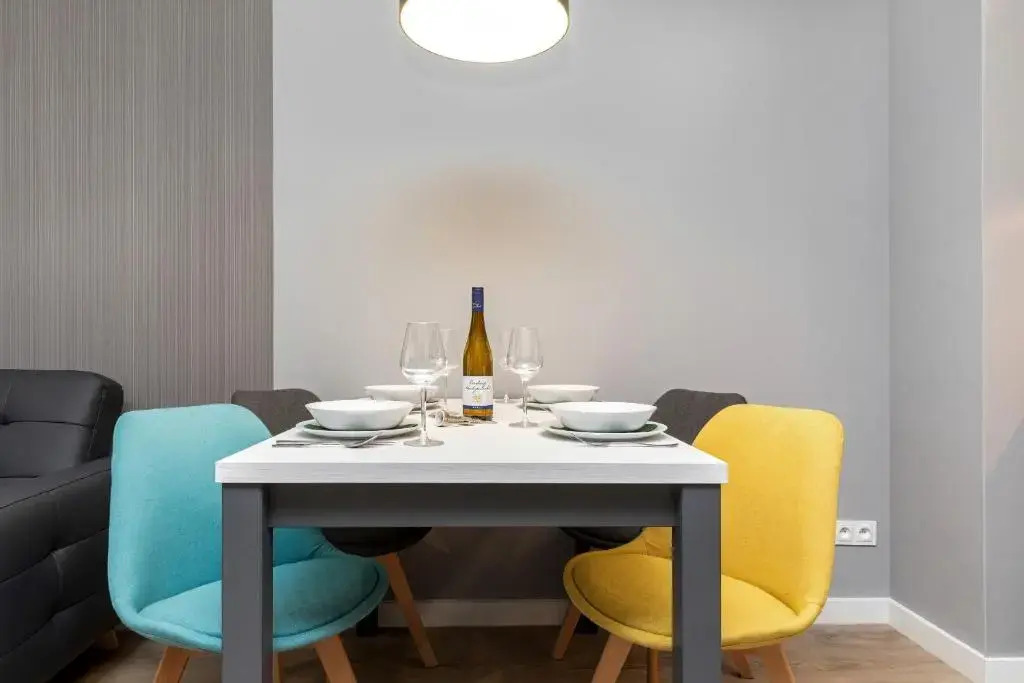 Modern City Center Apartments by Noclegi Renters