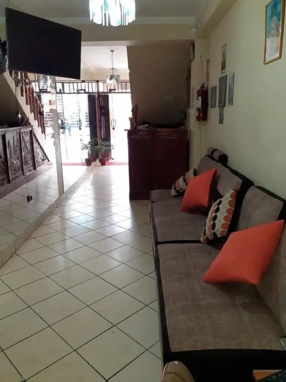 Lhotse Hostel B&B