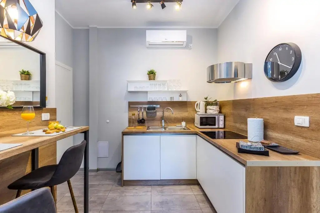 Number 1 Deluxe Apartments