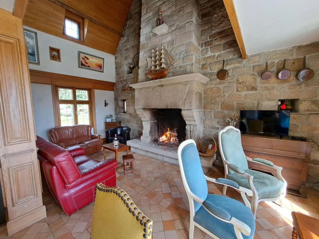 Granite House in Brittany with Sea Views