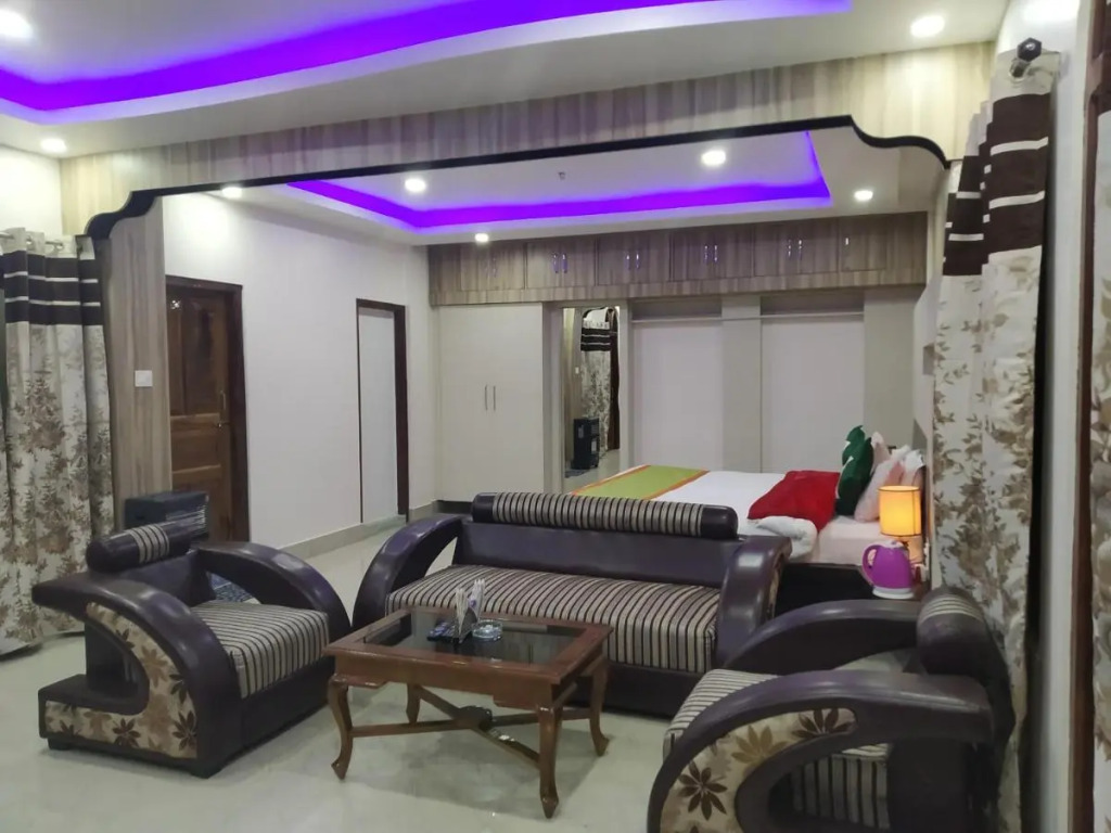 Ziro Palace Inn