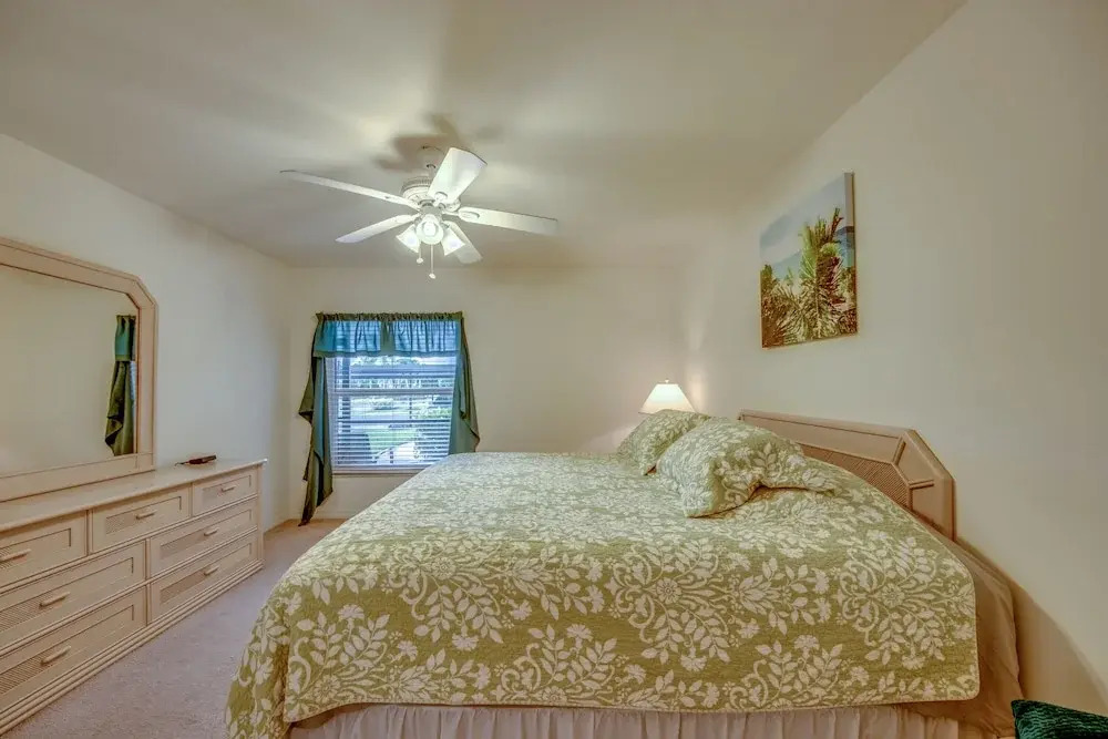 Charter Club Condo - Roelens Vacations