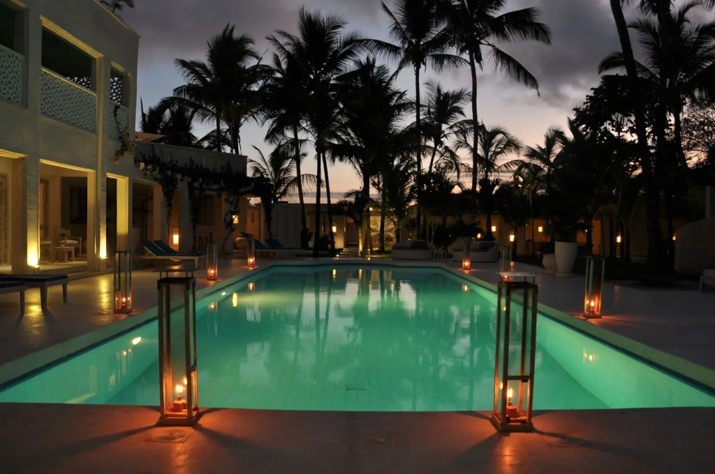The Villa Luxury Suites Hotel