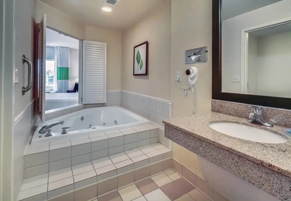Fairfield Inn and Suites Jacksonville Beach