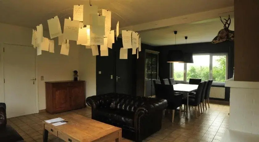 La Maison Des Artistes