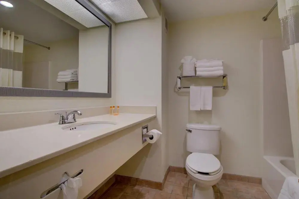 Holiday Inn Express Ft. Pierce-S HU