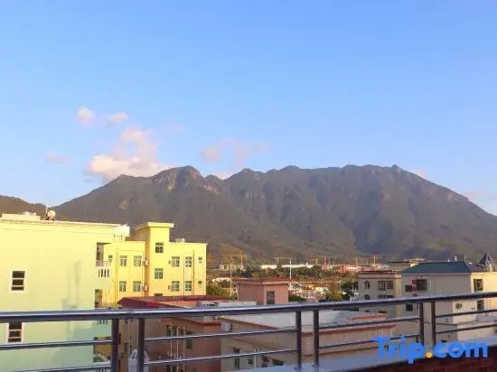 Meichen · Enjoy Mountain and Sea Elevator Homestay
