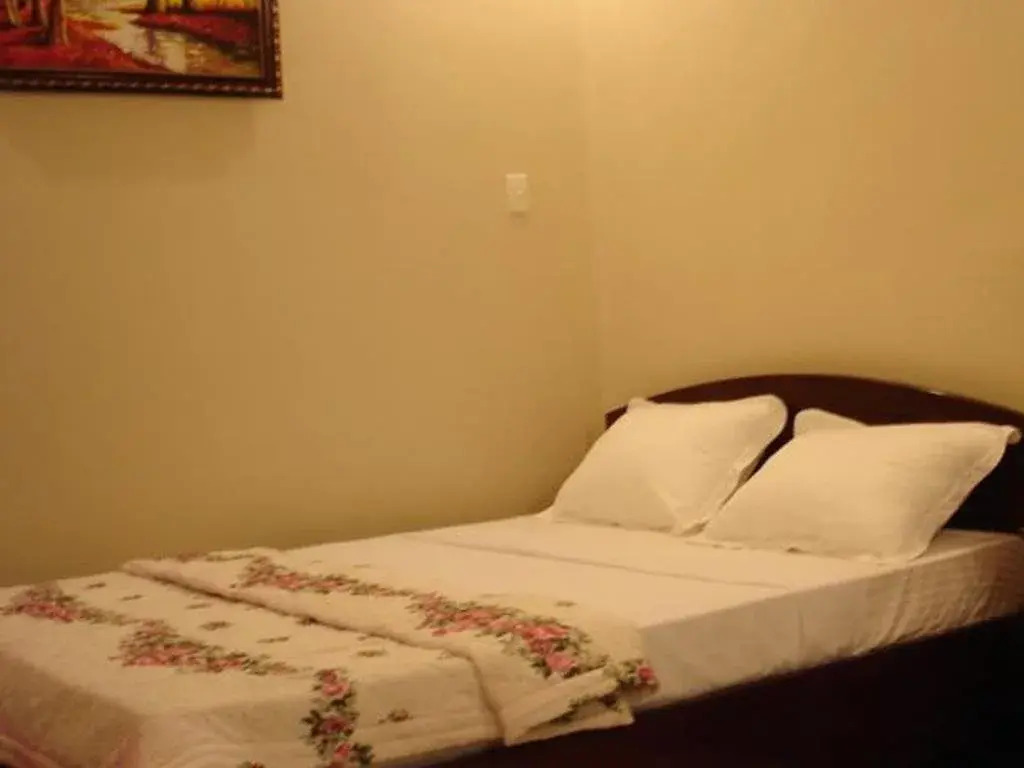 Phuong Hoa Hotel