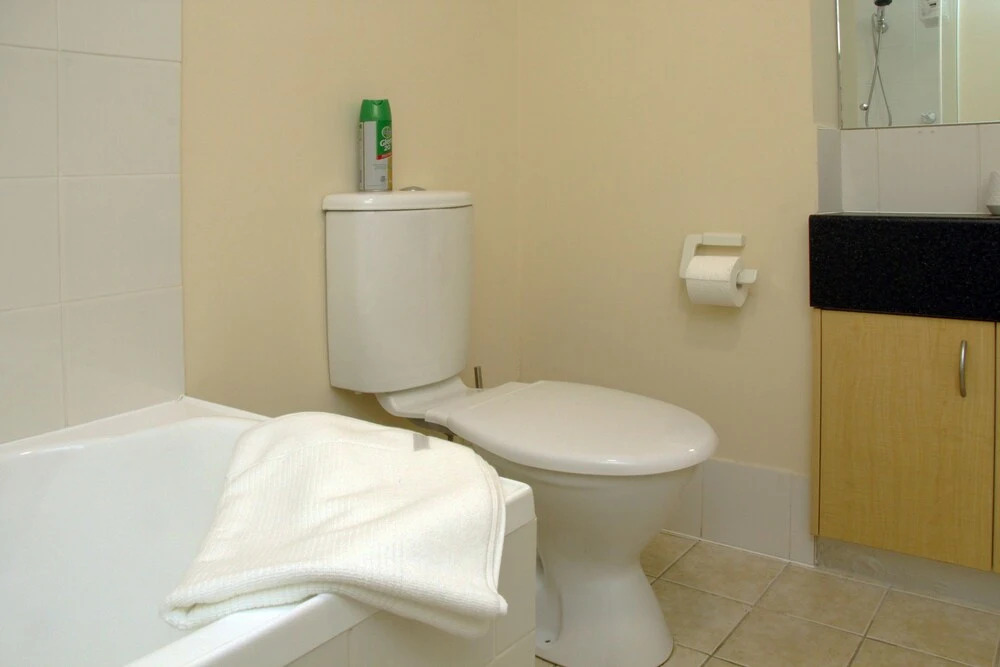 Adelaide Cbd Apartment - 3Br, 2Bath & Carpark