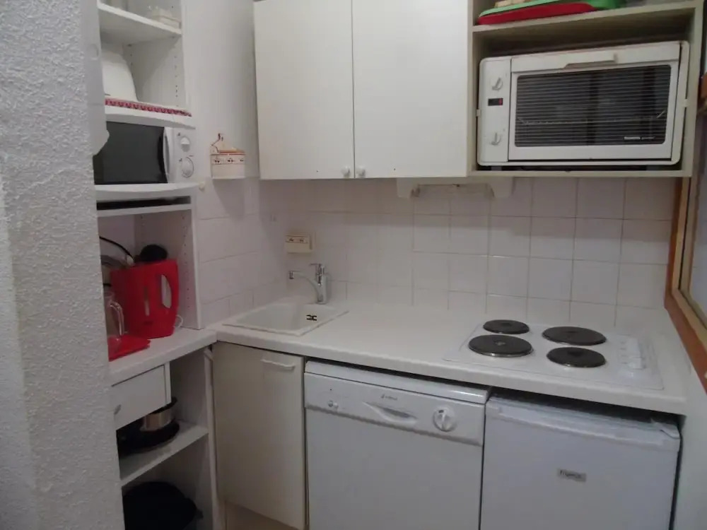 Lou Services Apartment M1-333 LSI 001
