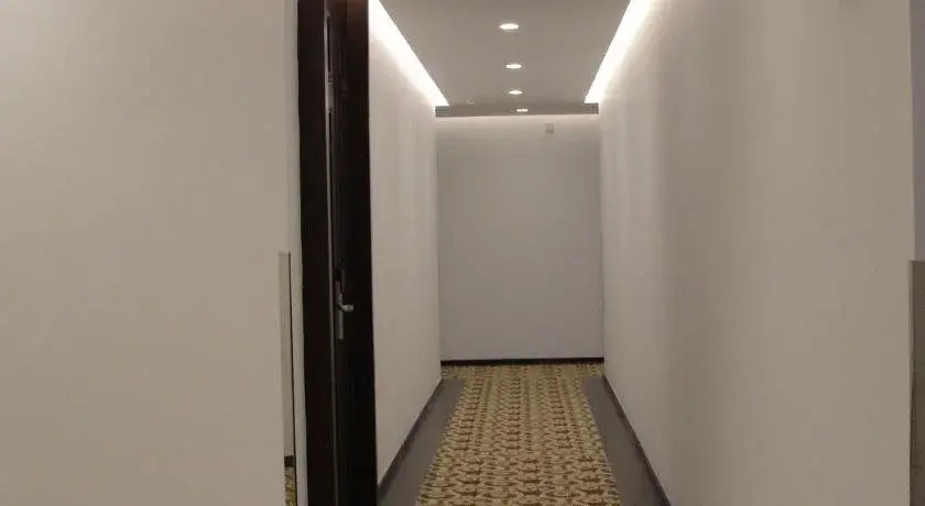 Royal Holiday Hotel