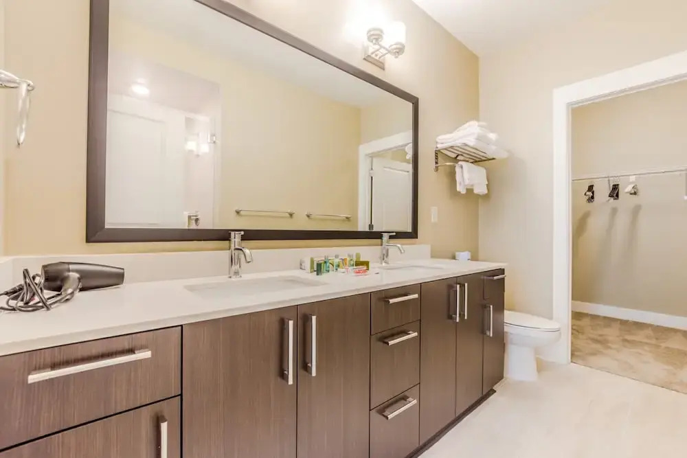 Global Luxury Suites in Downtown Atlanta