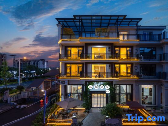 Xianju Wenxin Manwu Homestay (Shenxianju Tourist Transfer Center)
