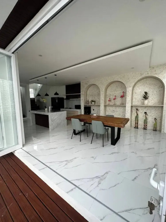 newly built Villa Na Bali