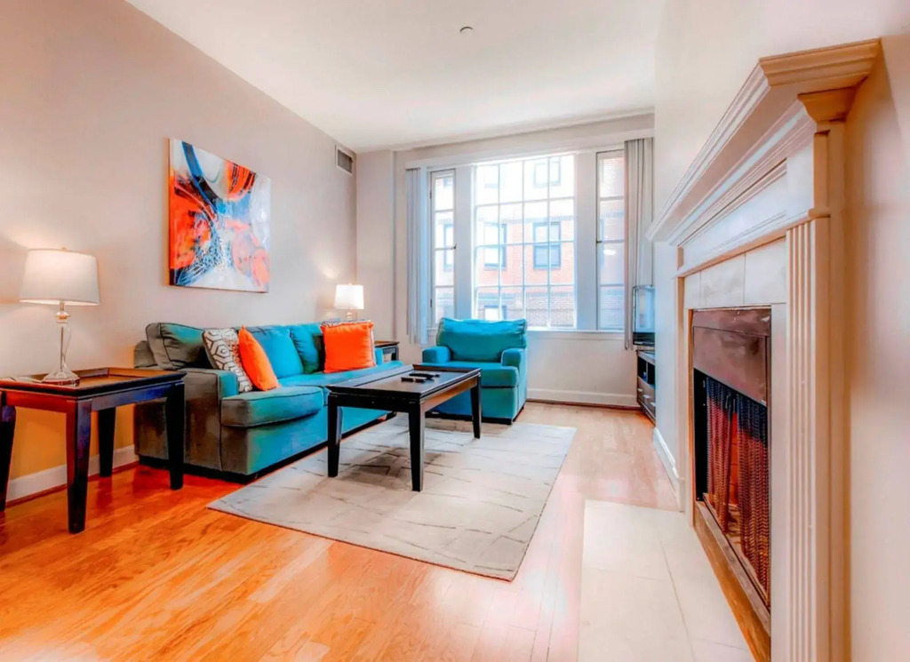 Global Luxury Suites at Back Bay