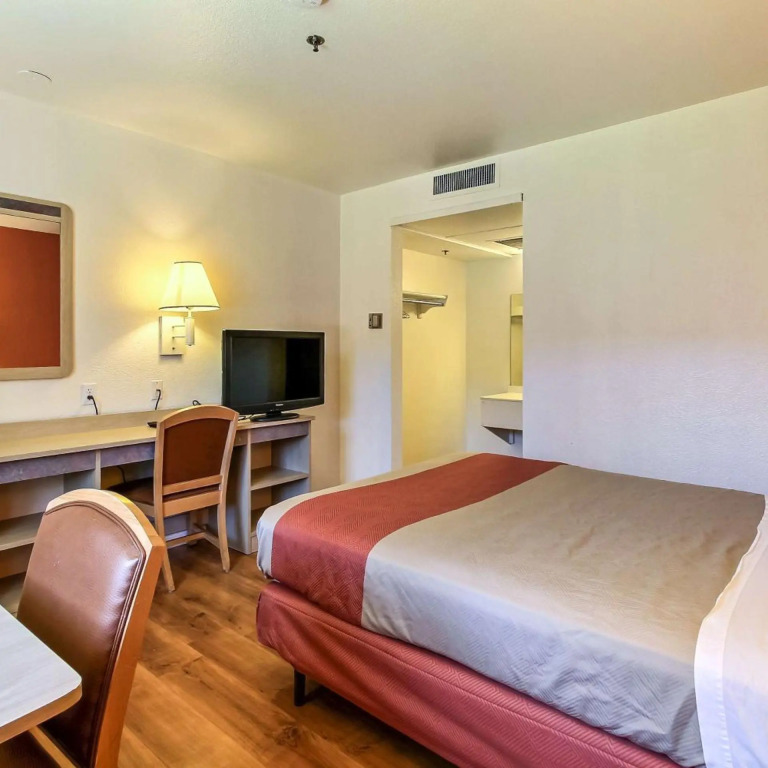 Motel 6-Fremont, CA - South