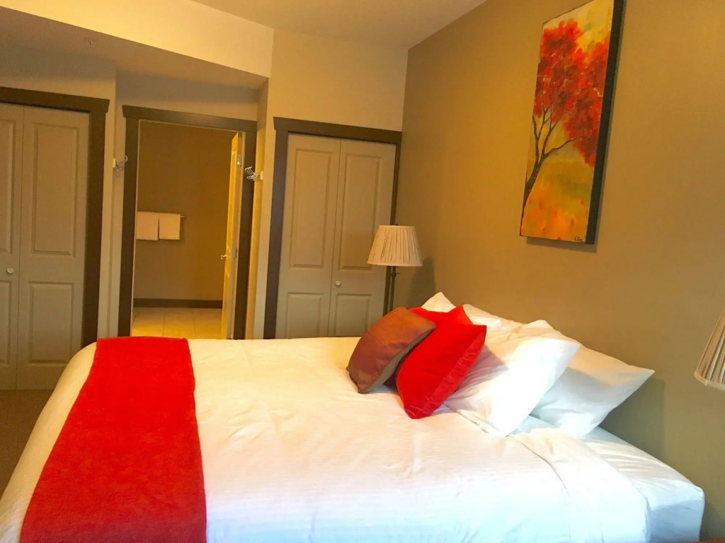 Silver Rock Condos by Fernie Central Reservations