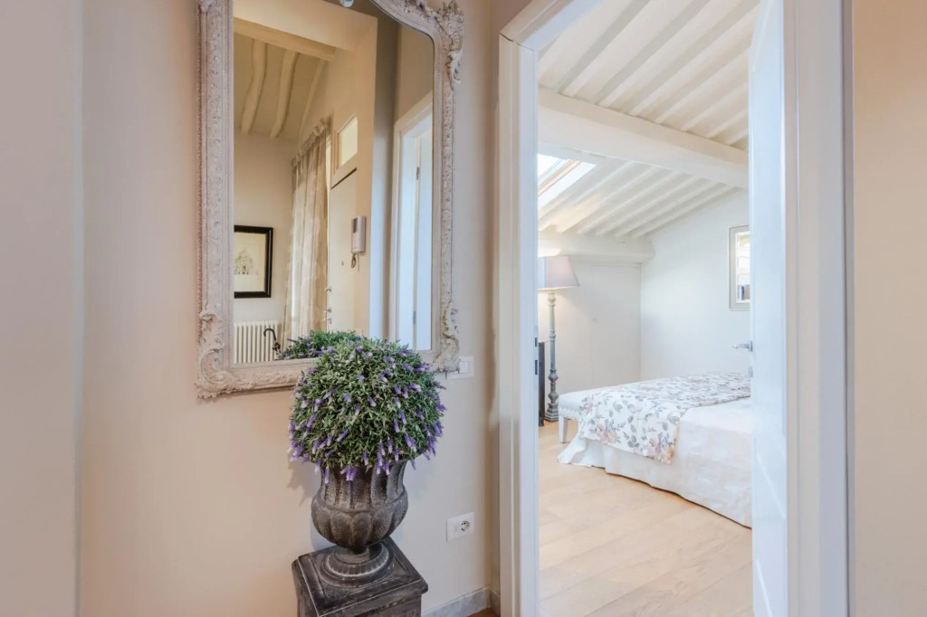 Casa Laura a Terrace Above Lucca
