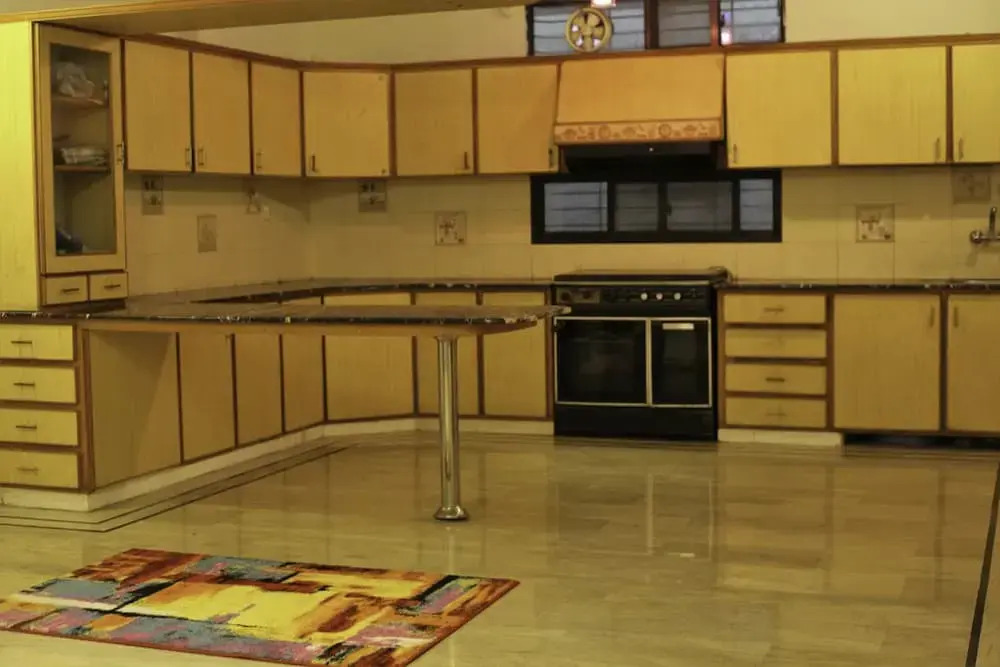 Cosy Inn Guest House Near Liaquat Nat Hospital