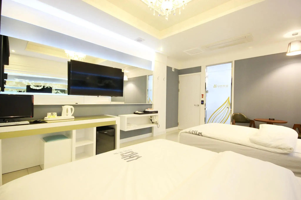 Dom Hotel