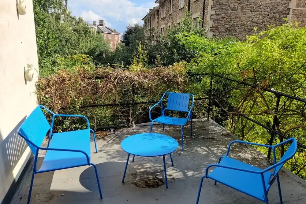 Serene 2 Bedroom Apartment in Clifton