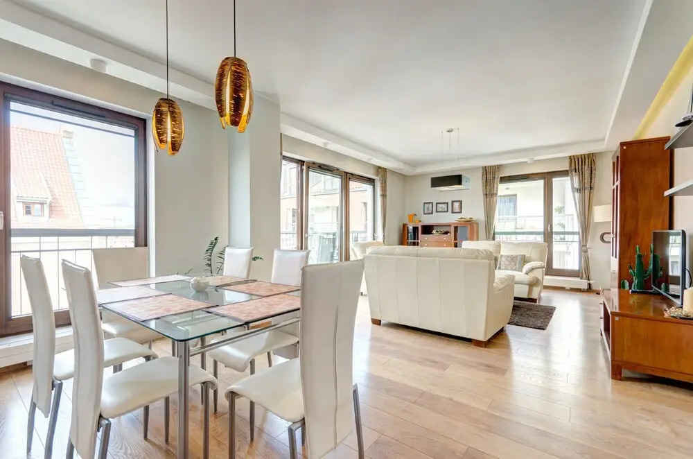 Szafarnia Modern Apartments in Old Town by Noclegi Renters