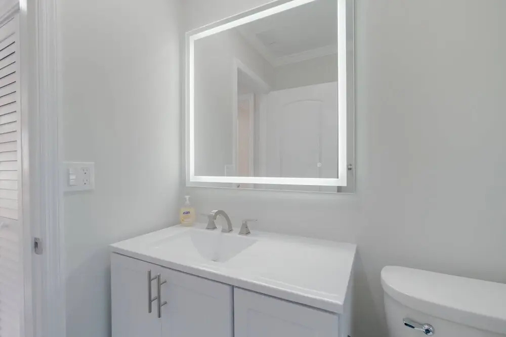 Beachy Blues Apt A, Downtown, Shops, Cafes & Beach, Dog Friendly