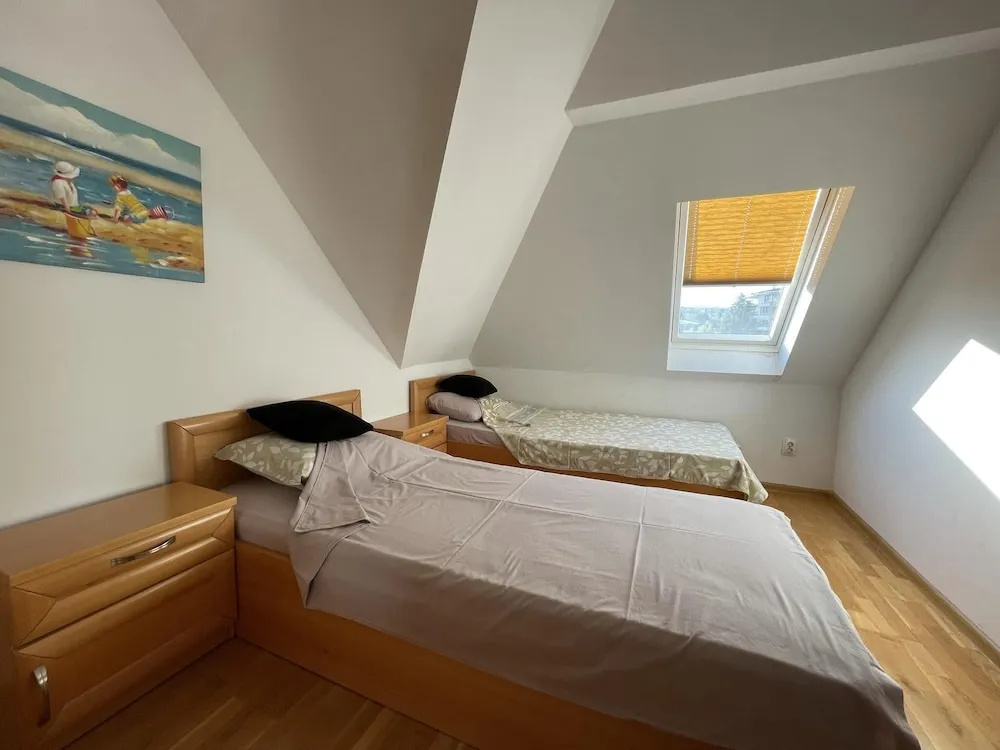 Stunning 2-bed Apartment in sea Resort Varna