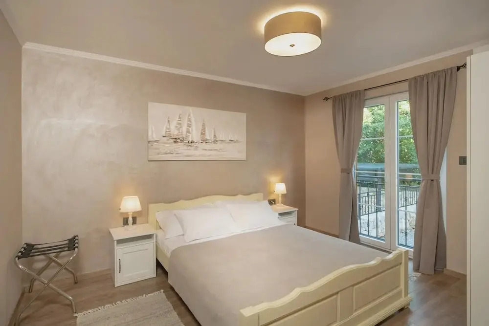 Lulu in Dobrinj With 4 Bedrooms and 4 Bathrooms