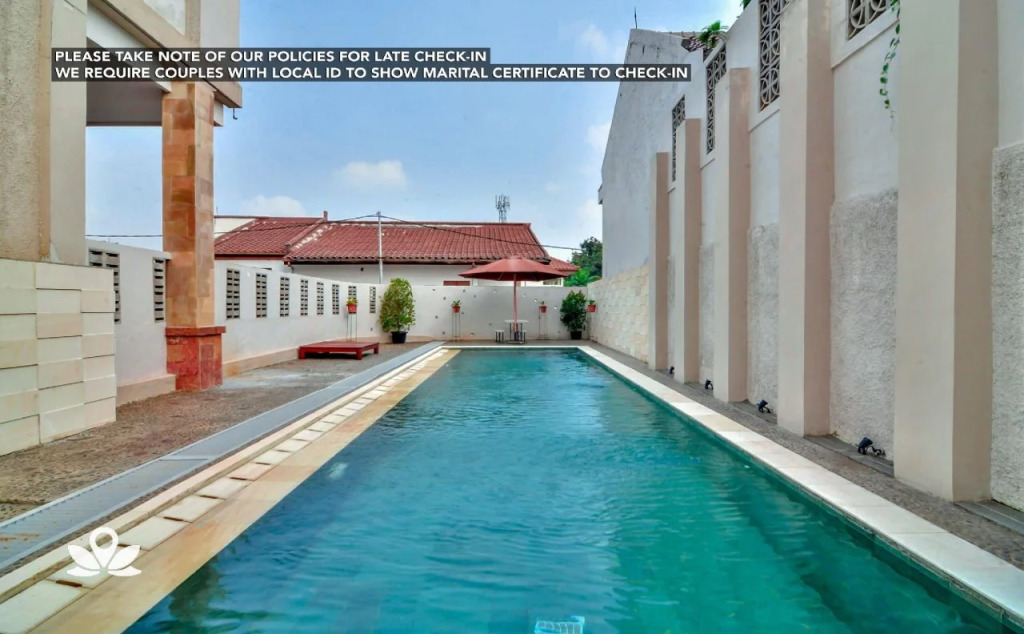 ZEN Rooms Kemang Selatan Syariah
