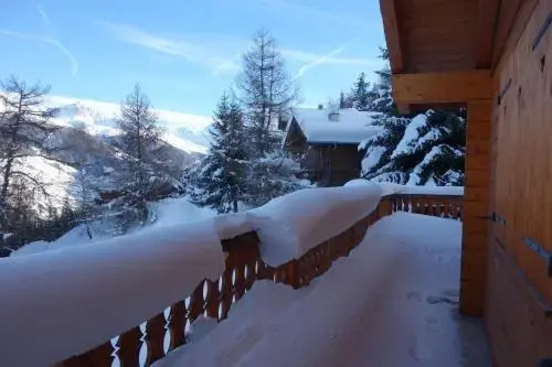 Les Croix Noires 4 Vallees
