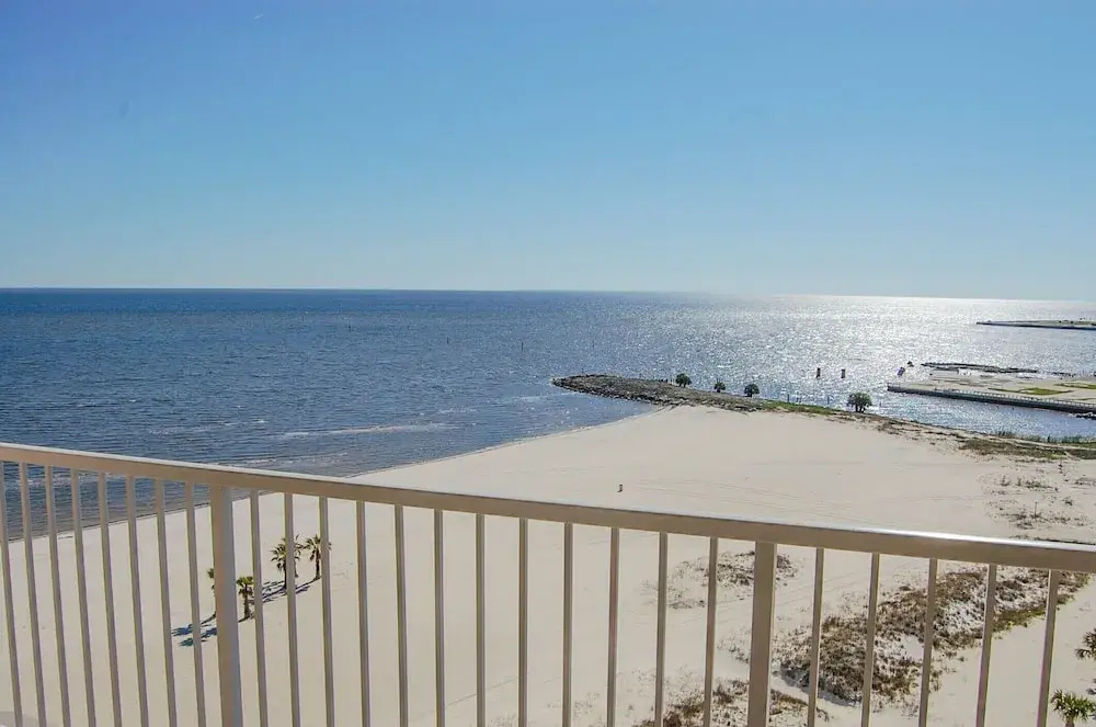 Sea Breeze-Sea Breeze 1007 Penthouse