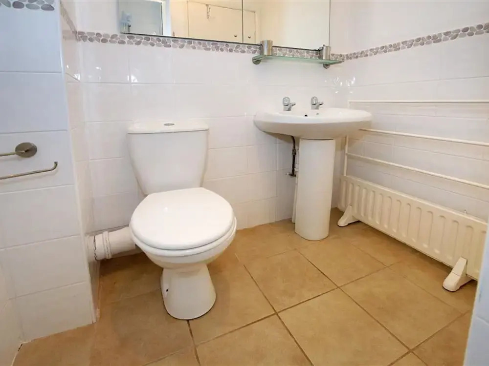 Spacious Holiday Home for six at the Edge of the Beach Resort Abersoch