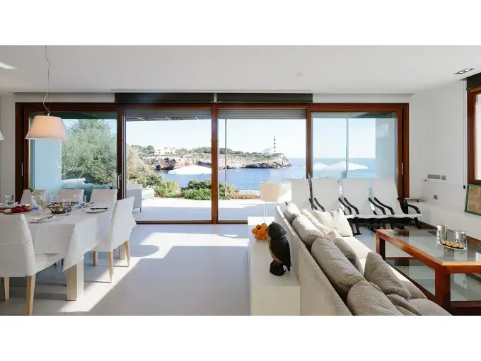 Sea Front Luxurious Villa