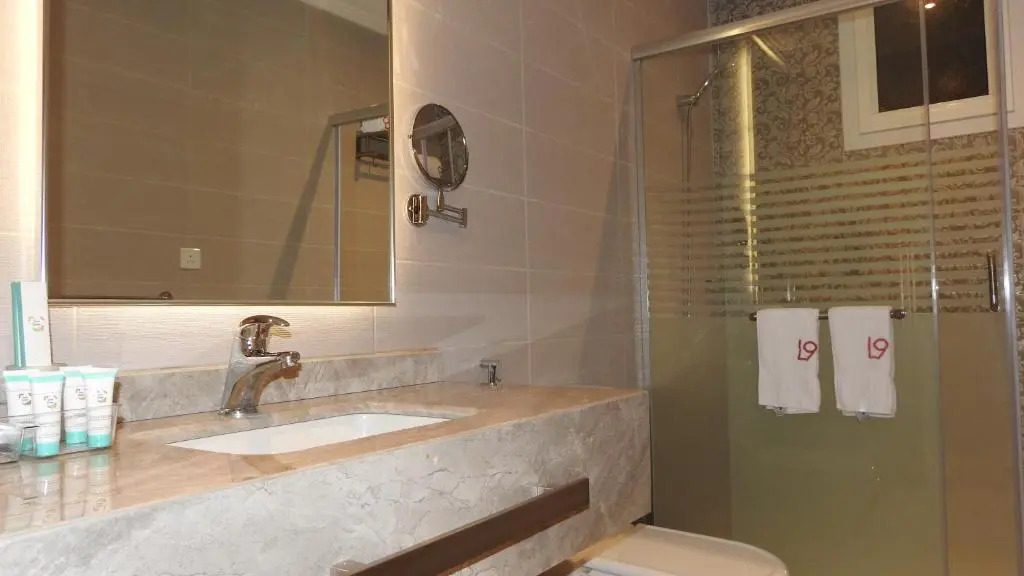 Level Nine Hotel