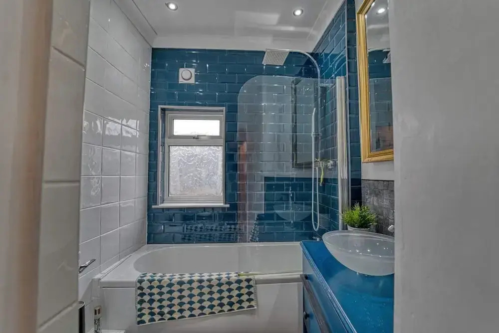 Host Stay Loughborough Road House