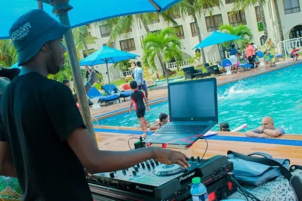 Salama Bling Beach Resort